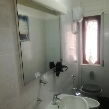 ゲストハウス Da Chris レッジョ・ディ・カラブリア